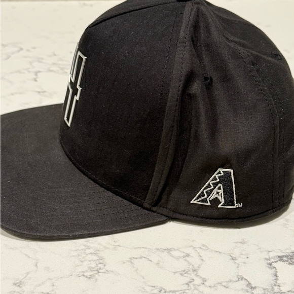 Brand New Arizona Diamondbacks Ketel Marte Hat with Chrome “4” - Picture 3 of 5